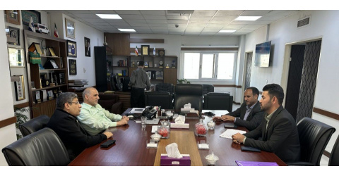 در دیدار رئیس دانشگاه علوم پزشکی زابل با رئیس اورژانس کشور؛ تخصیص یک دستگاه آمبولانس و وعده تأمین بودجه برای توسعه زیرساخت‌های اورژانس